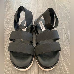 Strappy Steve Madden sandal